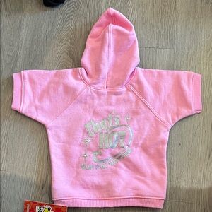 Dog Pink Hooded Short-Sleeve Sweatshirt with 'That's Hot' Graphic